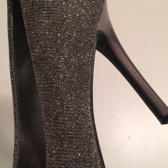 Guess Sparkly Shoes Gold/Silver - Picture 5 of 7